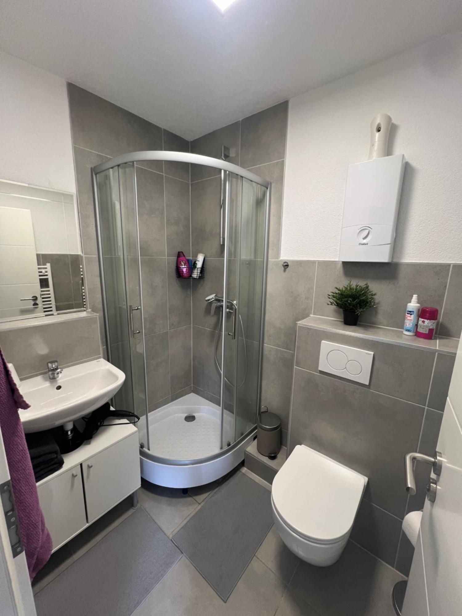 Sleep & Go Deluxe 1 Apartment Naehe Duesseldorf Krefeld Luaran gambar